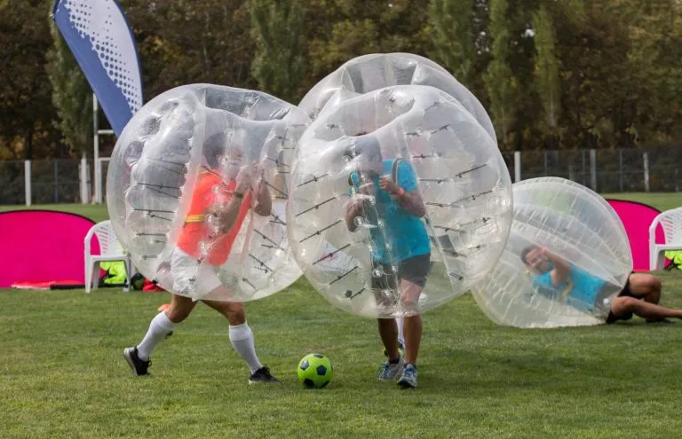 Bubble fotbollsspel